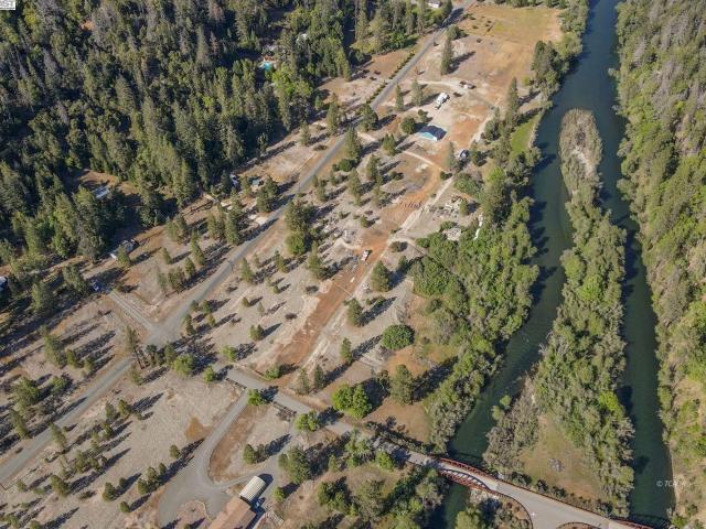 House for sale in Douglas City