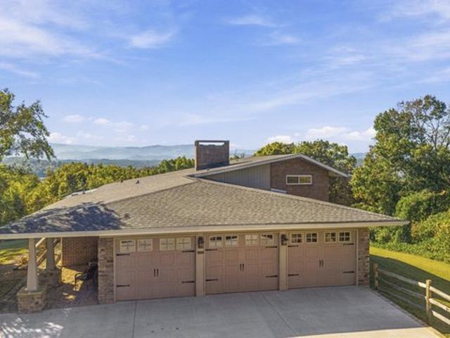House for sale in Sevierville, East Tennessee