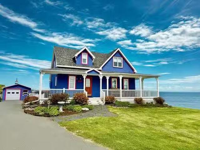 House for sale in Les Îles-de-la-madeleine, Quebec