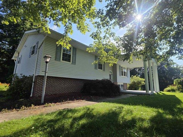 House for sale in Kingwood, West Virginia