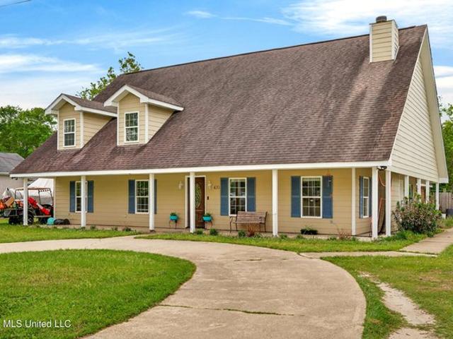 House for sale in Bay Saint Louis, Mississippi