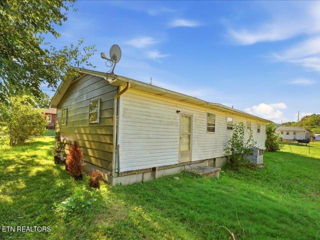 House for sale in Woodlawn-Meadow Spring, Jefferson City