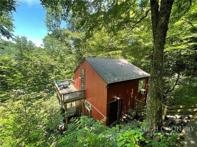House for sale in Avery, North Carolina