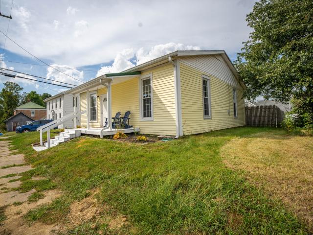 House for sale in Hope, Indiana