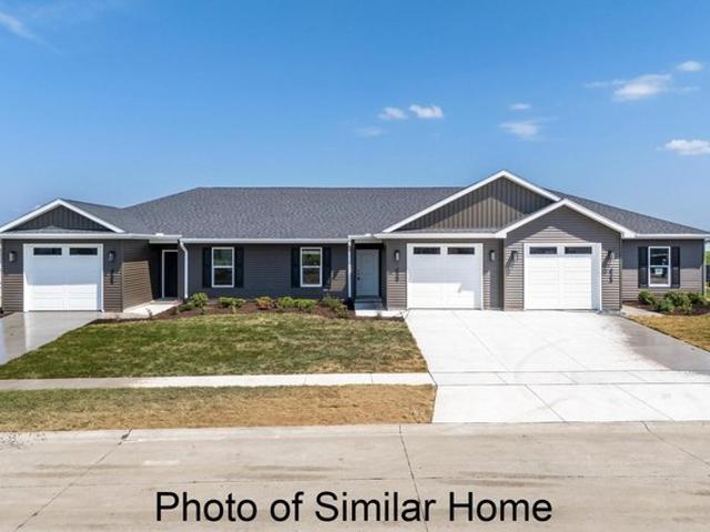 Townhouse for sale in Eldridge, Iowa
