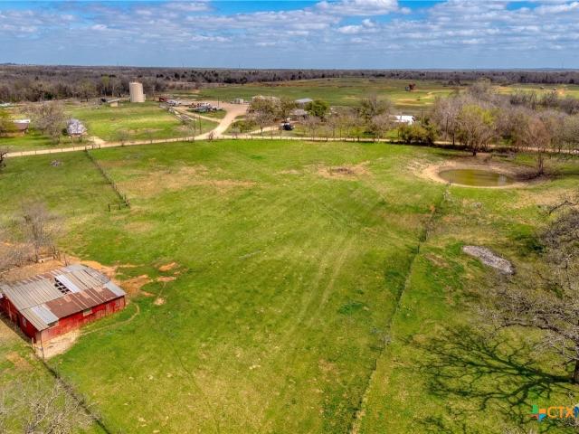 House for sale in Milam, Texas