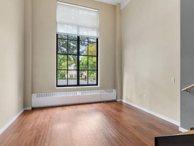 Apartment for rent in Hennepin, Minnesota