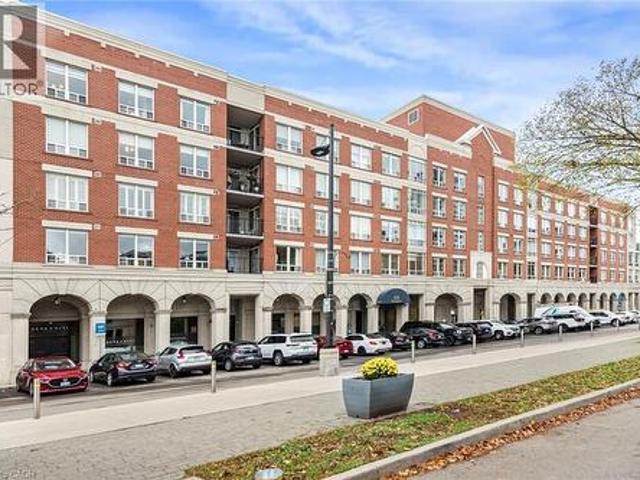 Condo for sale in Burlington, Golden Horseshoe