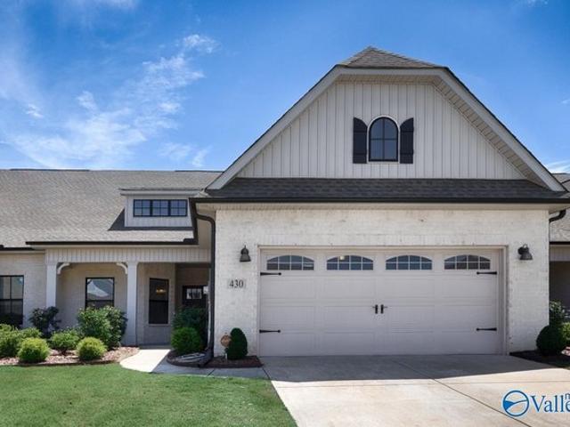 Townhouse for sale in Huntsville, Alabama