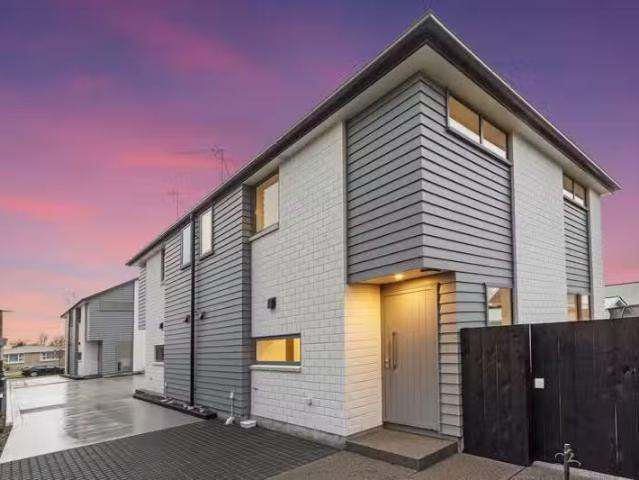 House for rent in Chaslands, Canterbury