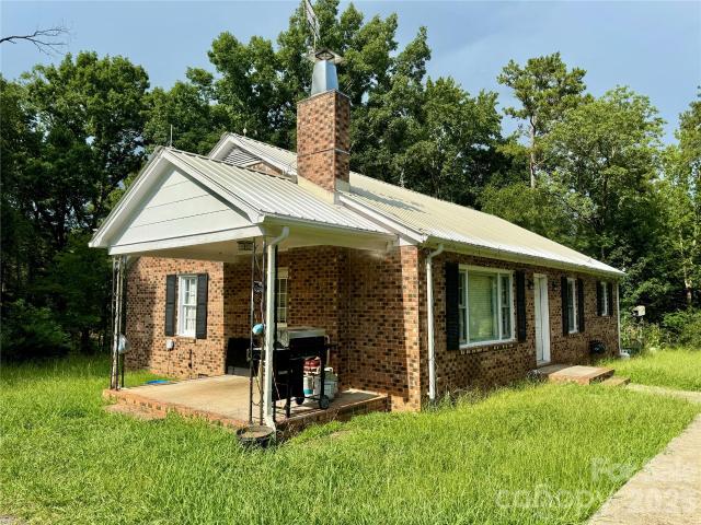 House for sale in Burnsville, Polkton