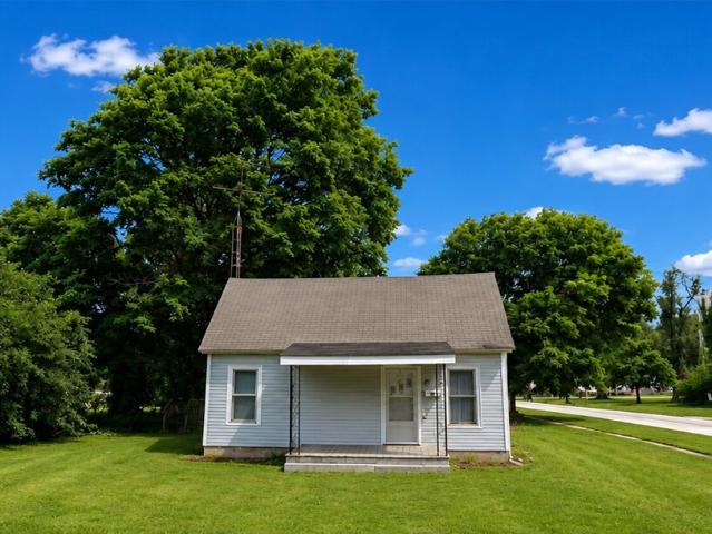 House for sale in Blandinsville, McDonough County