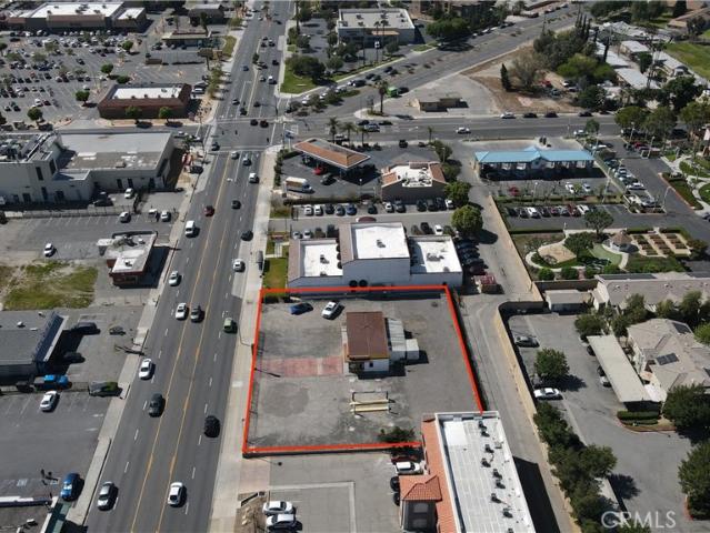 Commercial for sale in Rialto