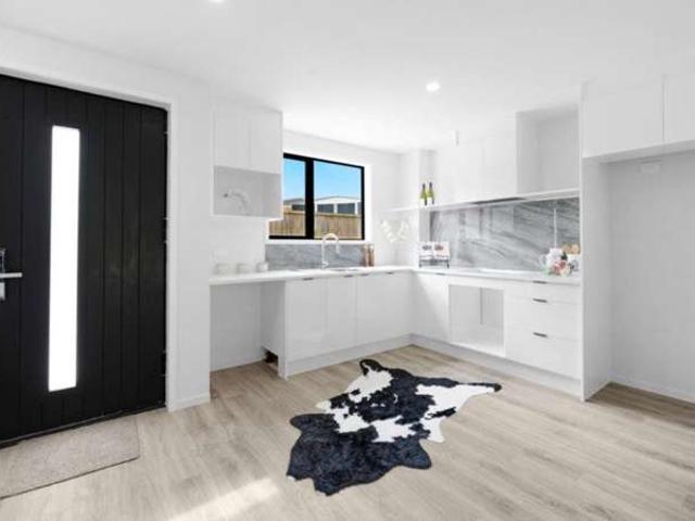 Townhouse for sale in Manurewa