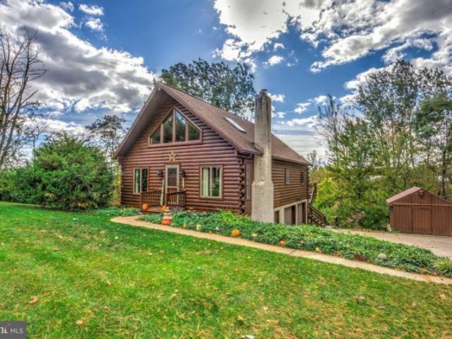 House for sale in Stevens, Pennsylvania