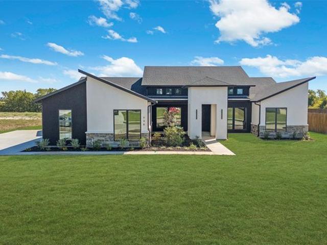 House for sale in Hidden Creek, Red Oak