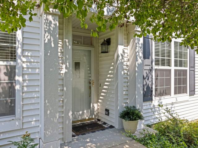 Townhouse for sale in Carol Stream, Illinois