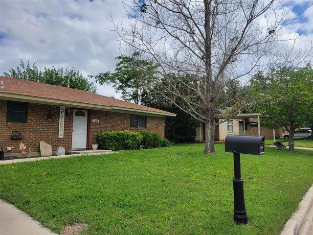 House for sale in Brownwood, Texas