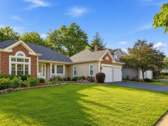 House for sale in Hoffman Estates, Illinois