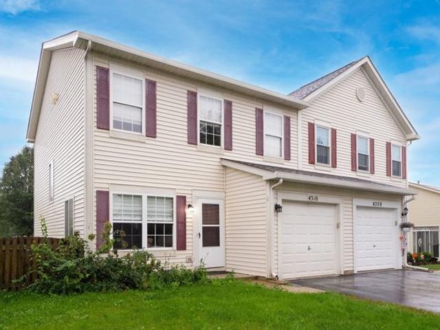 Townhouse for sale in Lakewood Springs, Plano