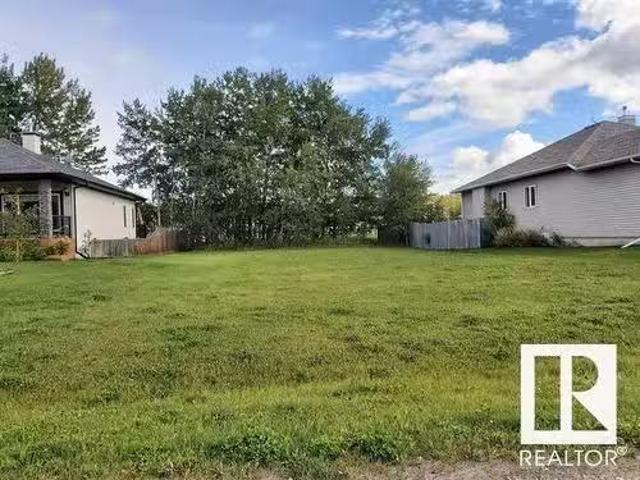 House for sale in Alberta Beach, Alberta