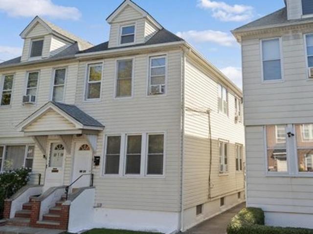 House for sale in Queens, Arverne