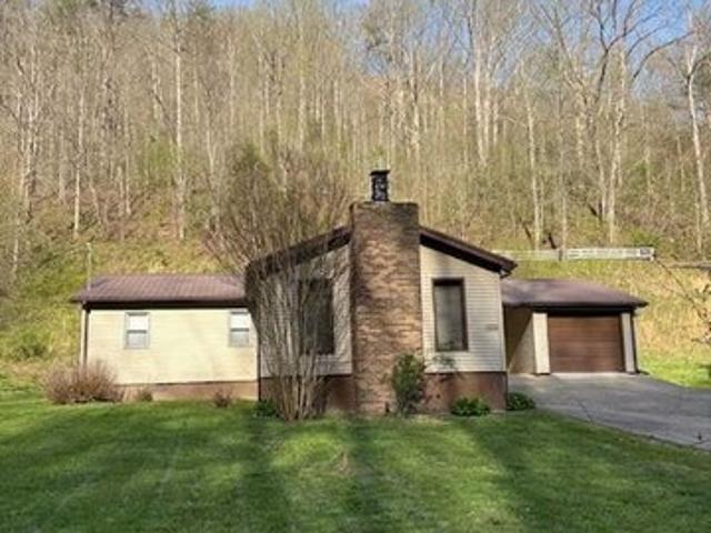 House for sale in Harold, Kentucky