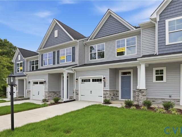 Townhouse for sale in Virginia