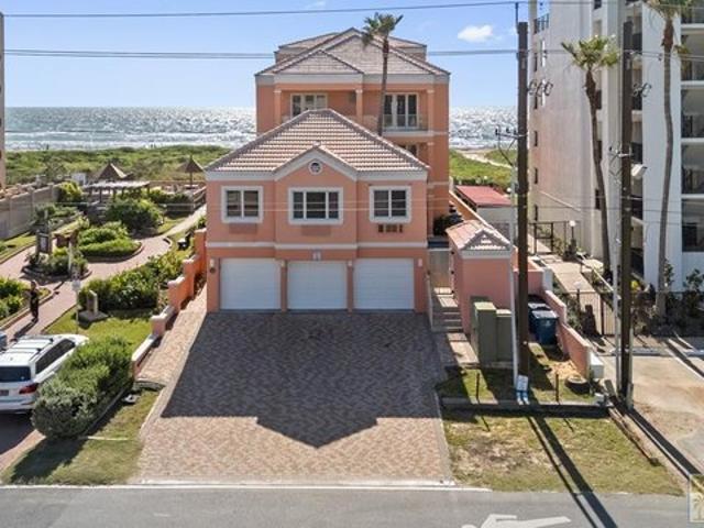 Townhouse for sale in Cameron, Texas