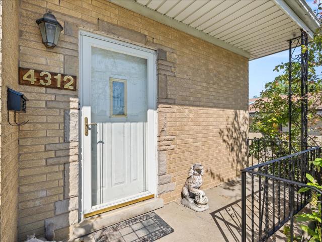 House for sale in Brookfield, Illinois