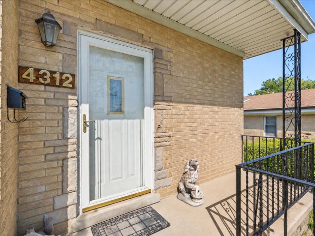 House for sale in Brookfield, Illinois