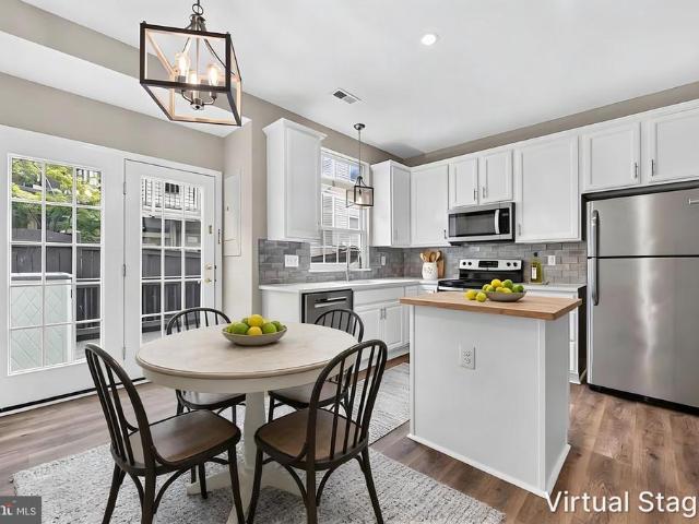 Townhouse for sale in Virginia
