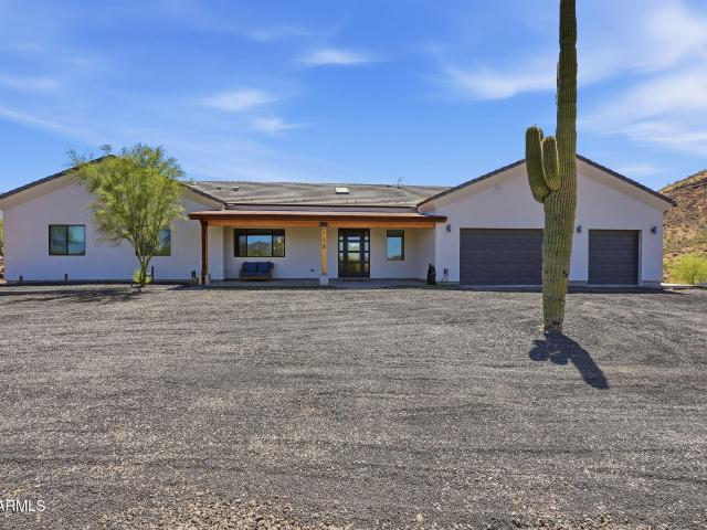 House for sale in New River, Arizona