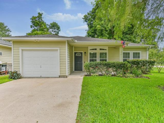 House for sale in Dickinson, Texas