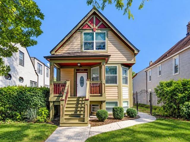 House for sale in Chicago, Cook County