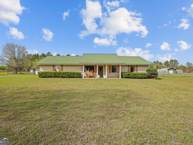 House for sale in Pierce, Georgia