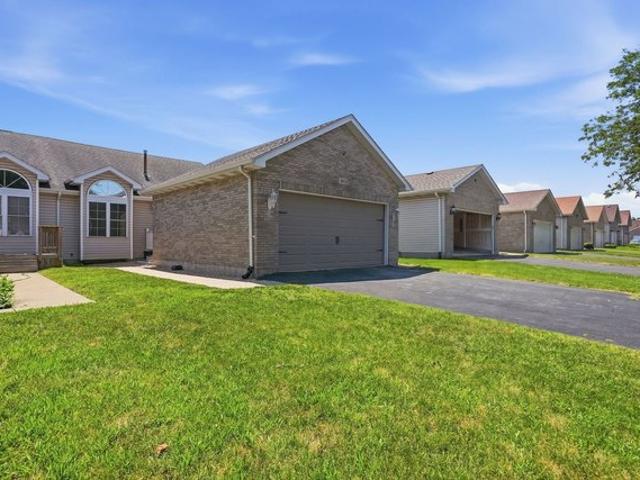 Townhouse for sale in Joliet, Illinois
