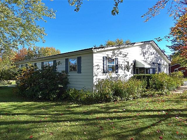 House for sale in Town of Boston, Erie County