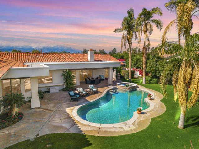 House for sale in Bermuda Dunes, California