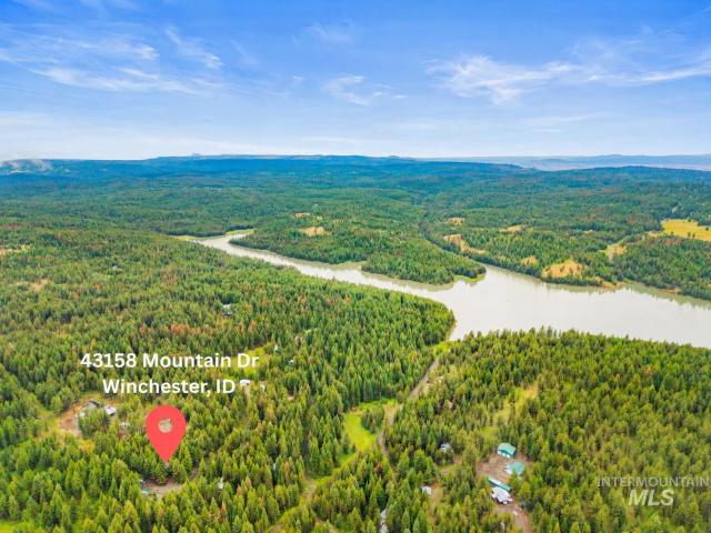 House for sale in Winchester, Idaho