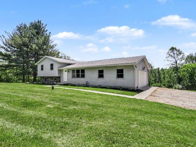 House for sale in Alexandria, Ohio