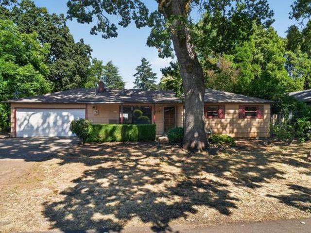 House for sale in Oregonia