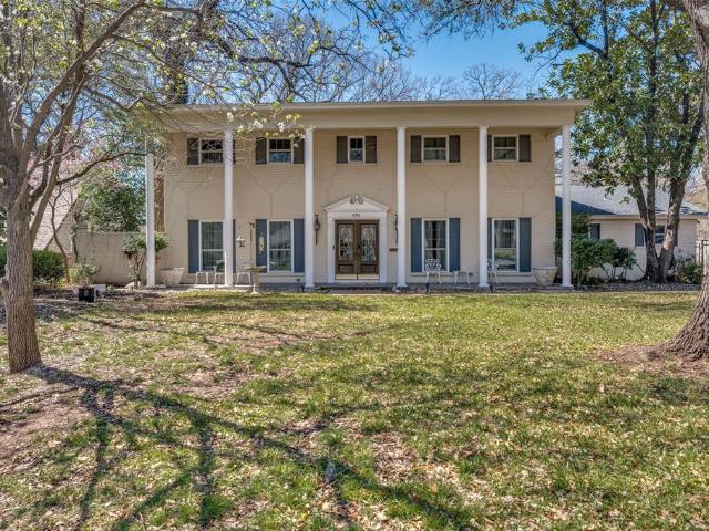 House for sale in Benbrook, Texas