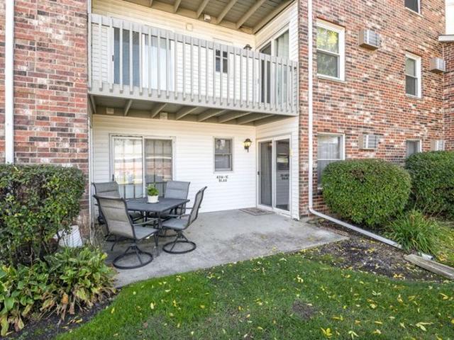 Condo for sale in McHenry, McHenry County