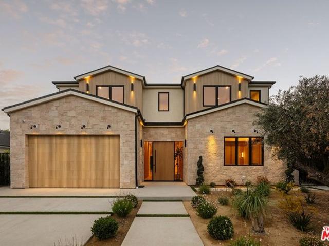 House for sale in Studio City Neighborhood Council District, Canoga Park