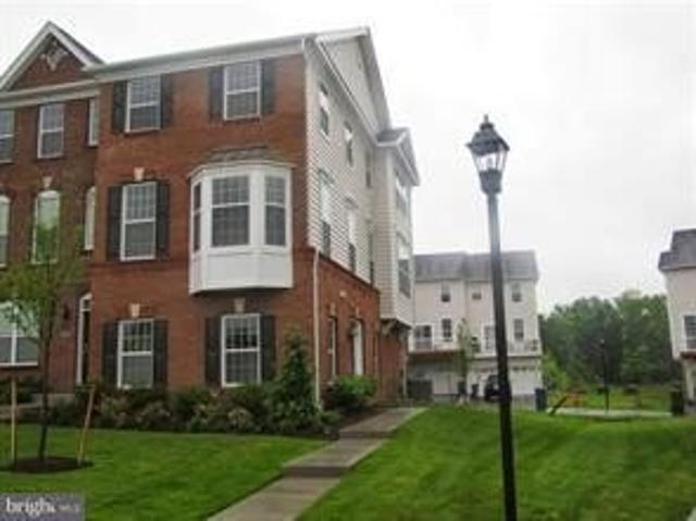 Townhouse for sale in Virginia