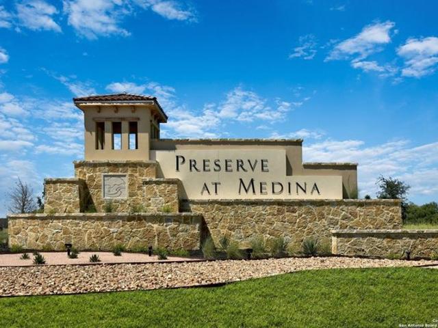 House for sale in Atascosa, Texas
