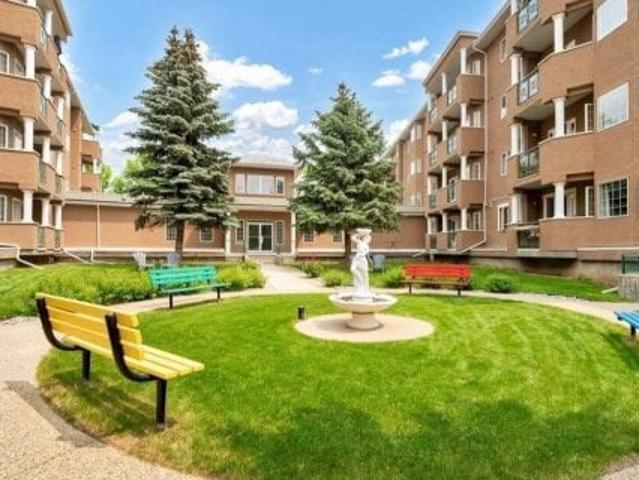 Apartment for sale in Medicine Hat, Alberta
