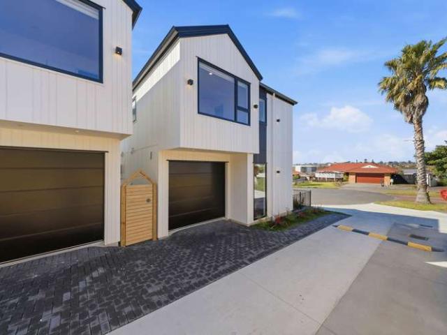 House for sale in Howick, Oroua County