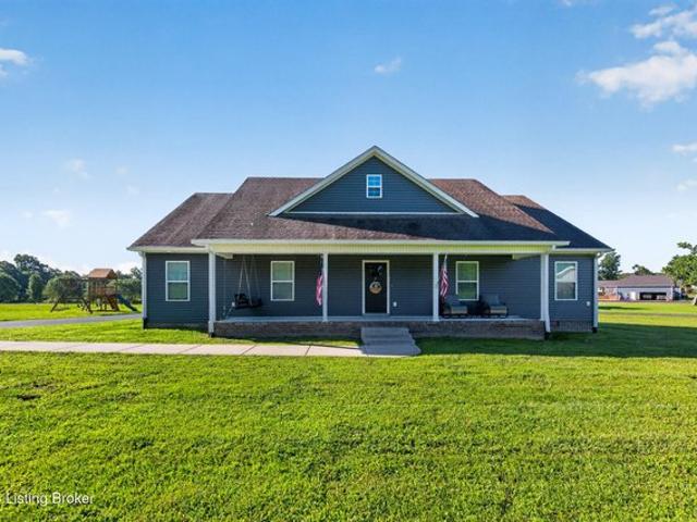 House for sale in Oakland, Kentucky